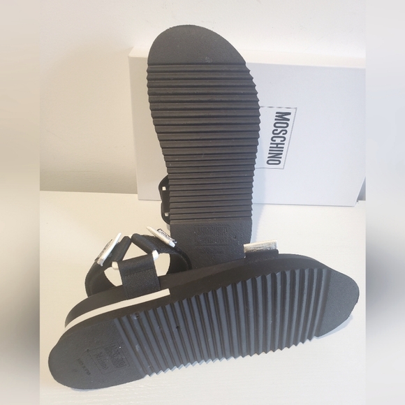 🛑SOLD- Authentic Moschino Womens Black Logo Strap Platform Sandals Size 40 US10 - Picture 7 of 8